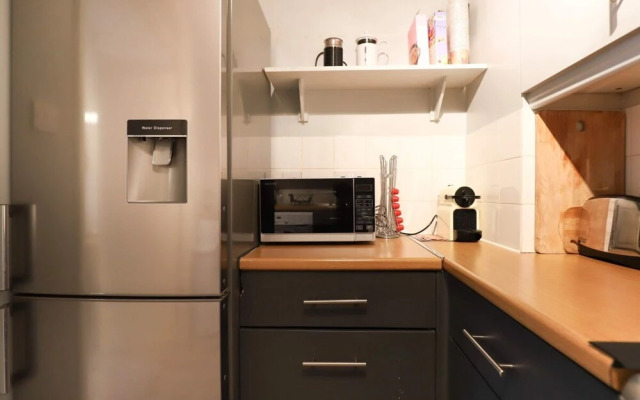 Cosy 1 Bedrooom in Fabulous Location