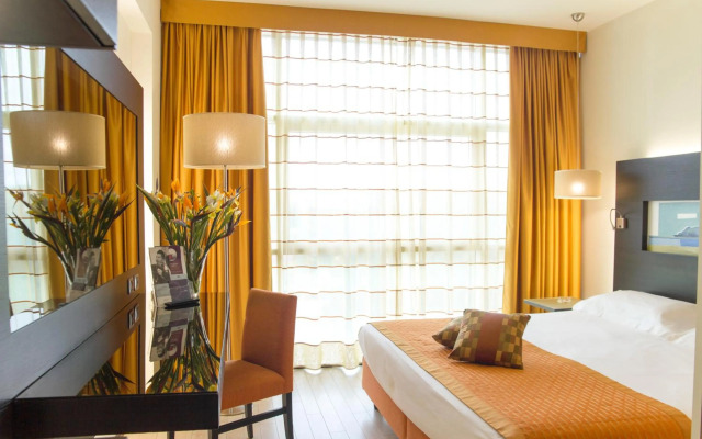 CK2 Hotel