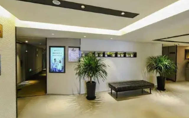 Homeinn Selected Hotel (Changsha Xindaxin Wu Yi Square Subway Station)