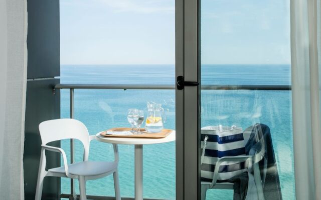 Well-furnished Apartment With Airconditioning in Blanes