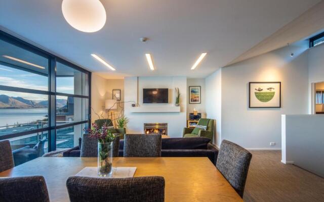 Element Escapes Luxury Apartments