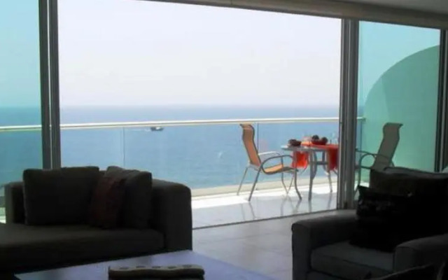 Peninsula 18-B Torre 2