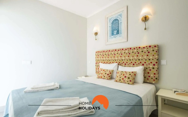 #098 Guest Antonieta Studio with Ocean and OldTown View