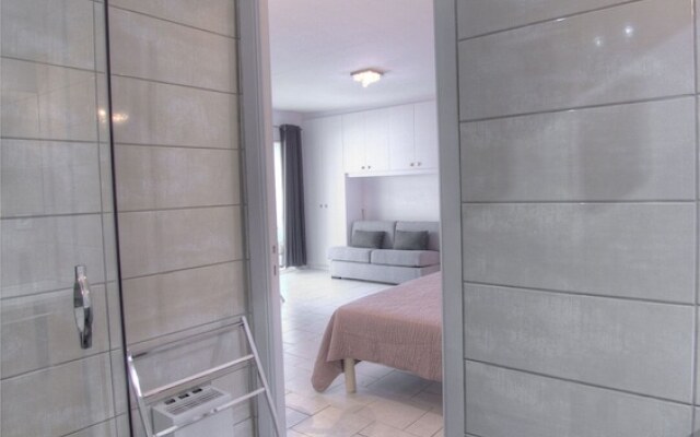 Vieux Port 3étoiles 450m Palais