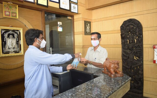 Hotel Tamizh Park