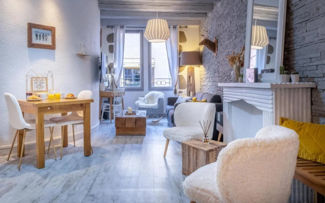 Un Cottage Alpin chaleureux dans le coeur d Annecy avec 2 vélos