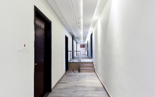 Capital O 60496 Hotel Avera