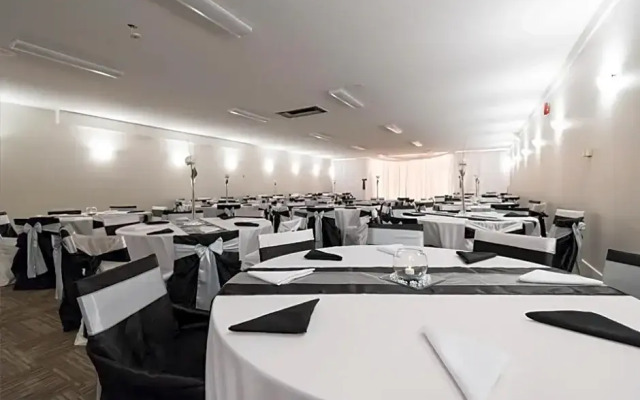 Northwood Plaza Hotel