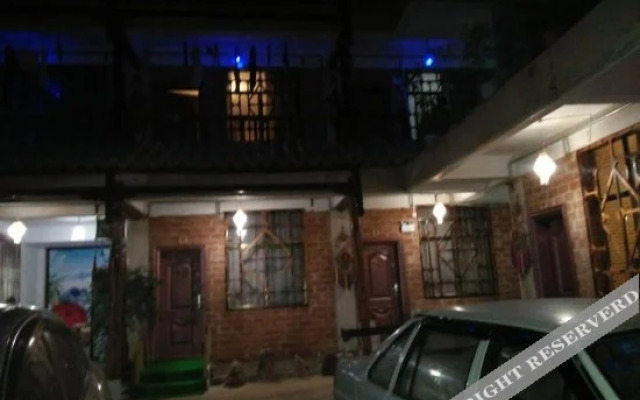 Yuren Xiaozhu Inn