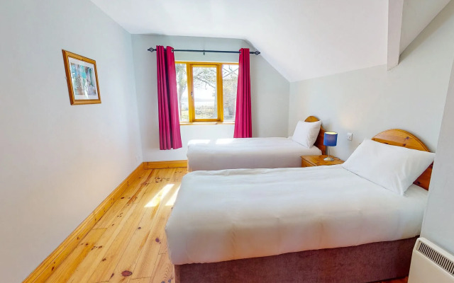 Dingle Courtyard Cottages 2 Bed Sleeps 4