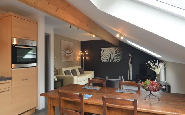 Charming Apartment with Access to Outdoor Hot Tub in Green Condroz Valley