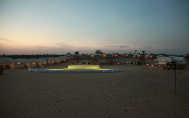 Clarks Exotica Luxury Tents, Dechu