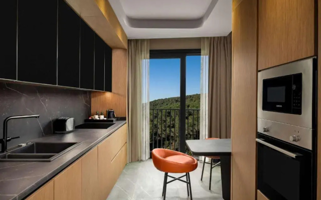 Mövenpick Living Istanbul Saklivadi