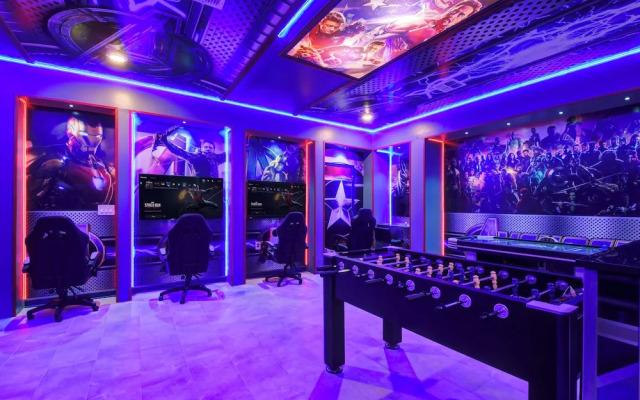 Storey Lake 10br Lakeview Home Pool/spa Game Room