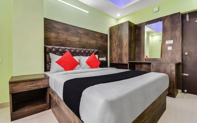 Collection O NH 7 Residency