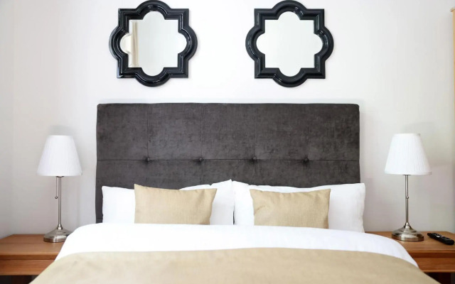 4 Personen Altbau nahe Kurfürstendamm