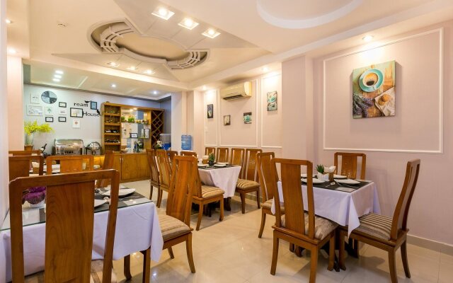 Polygon Hotel