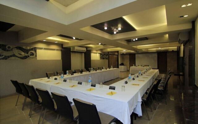 Kumar Resort by Turtle, Lonavala