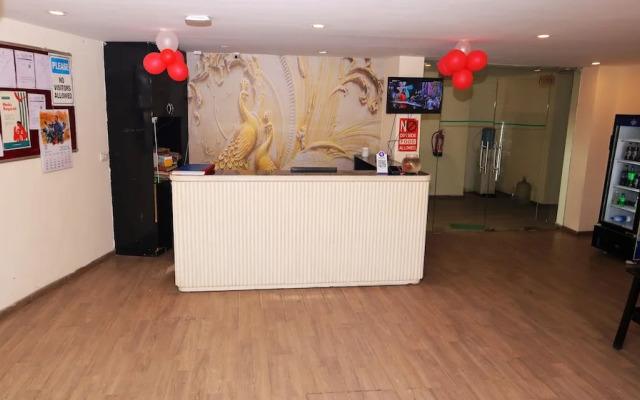 Hotel Noida Grand 121
