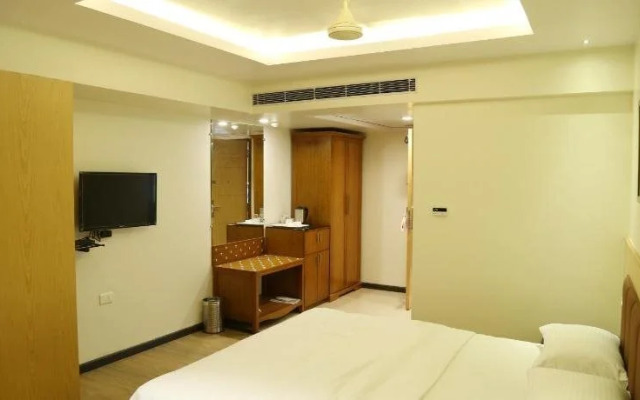 Akash Inn
