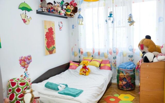 FM Economy 2-BDR Apartment - Joy Family - Varna