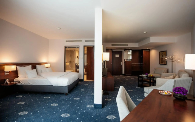 Hotel Vier Jahreszeiten Starnberg