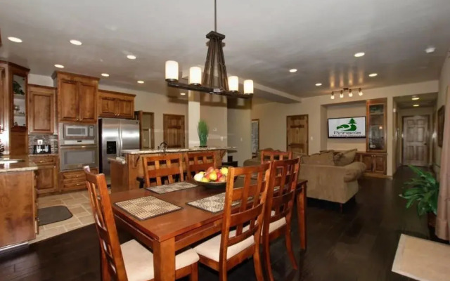 Nottaway Retreat by RedAwning