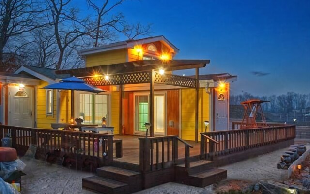 Ganghwa The Whole World Pension