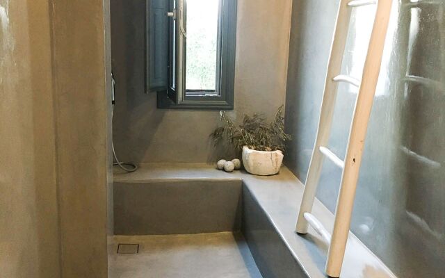 Santolia Art Suites
