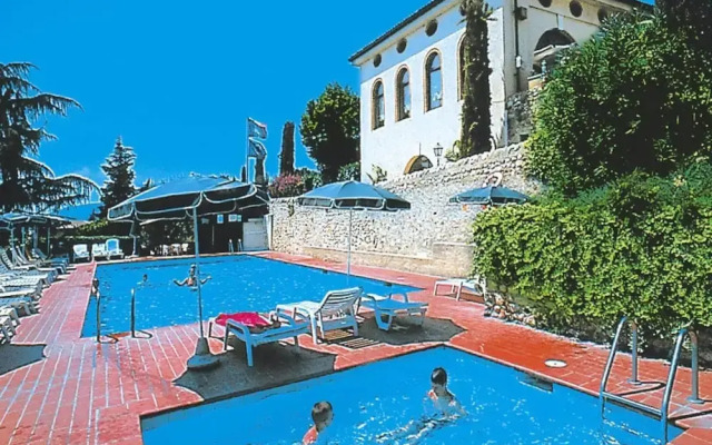 Residence La Filanda in Costermano With Pool