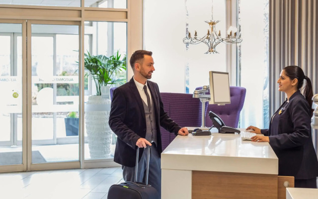 Novotel Coventry M6/J3