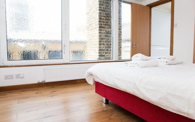 4 Bedroom Flat near London Eye