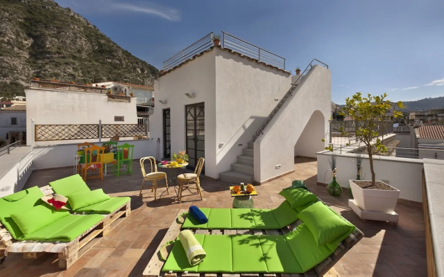 YourHome - Karme House