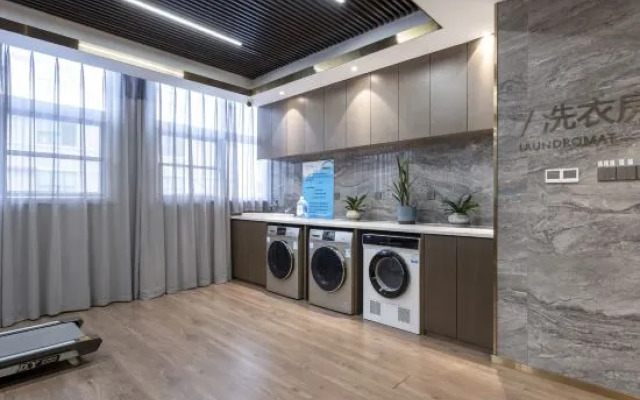 Zhilan Hotel (Zhengzhou Jingkai Central Plaza store)