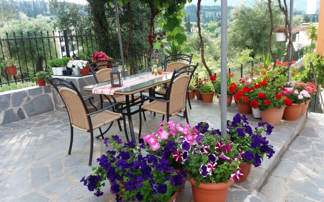 Ziogas Apartments