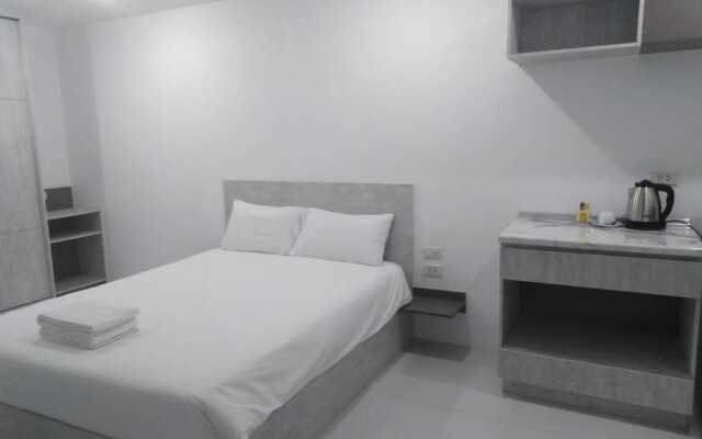 Baan Mae Suvarnabhumi Airport