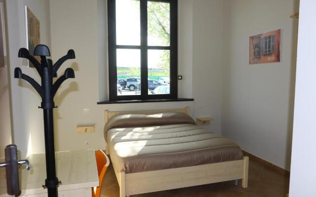 Student's Hostel Parma