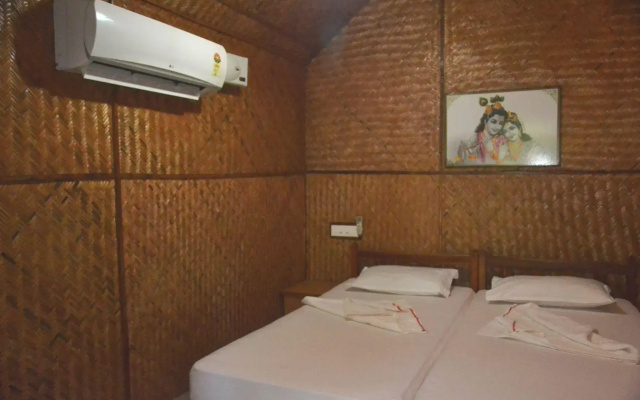 Savithri Inn