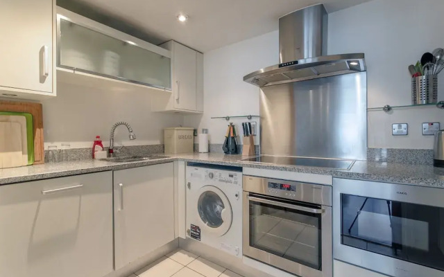 2 Bedroom Apartment in Central London
