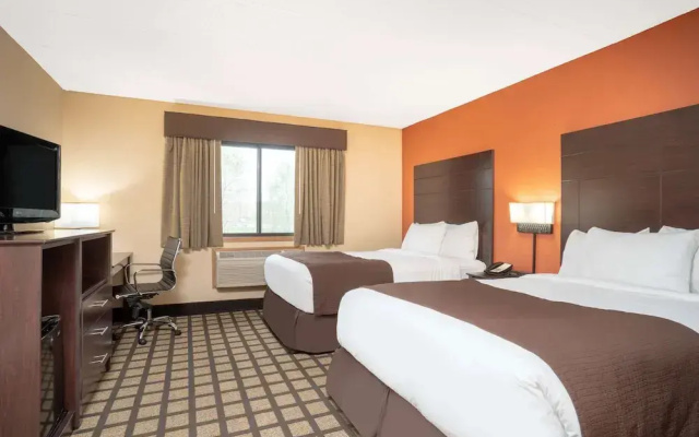 Baymont Inn & Suites Lakeville