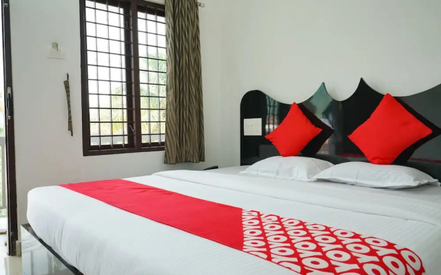 OYO 23388 Fathima Residency