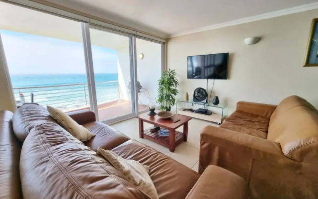 CHAKAS COVE BALLITO 2 Bedroom Beachfront Gem!