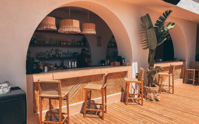 Kalia Beach Hotel