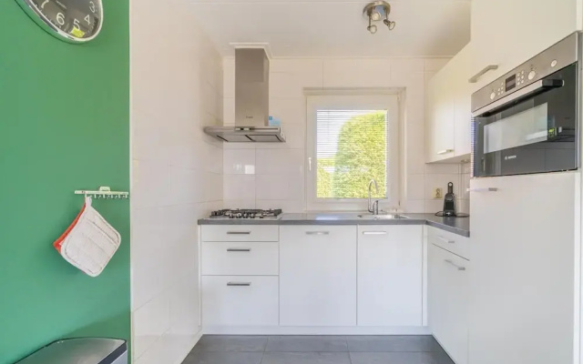 Tastefully Furnished Detached Bungalow