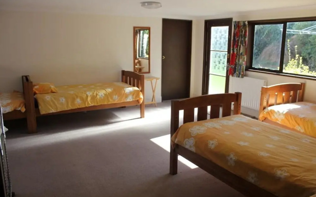 66 Conical Hill Road