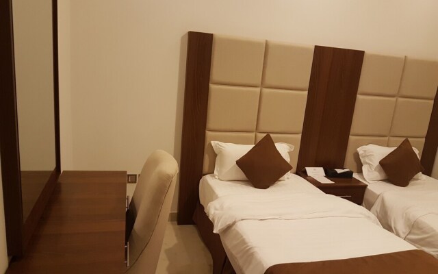 Laperla Hotel