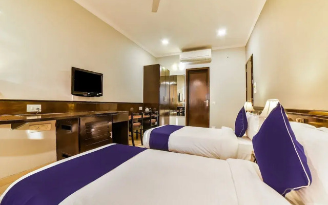 OYO 10383 Home 2BHK Dona Paula Beach
