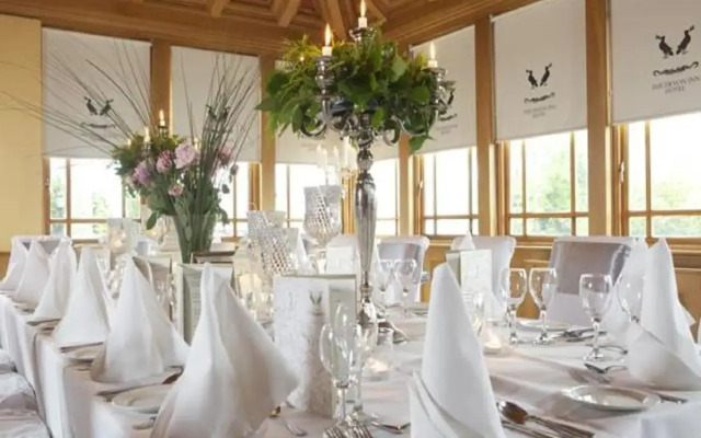 Devon Inn Hotel