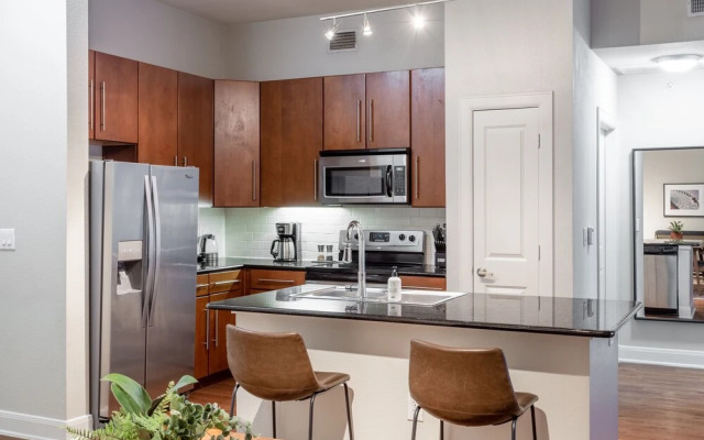 Locale at Sync Medical Center - Houston