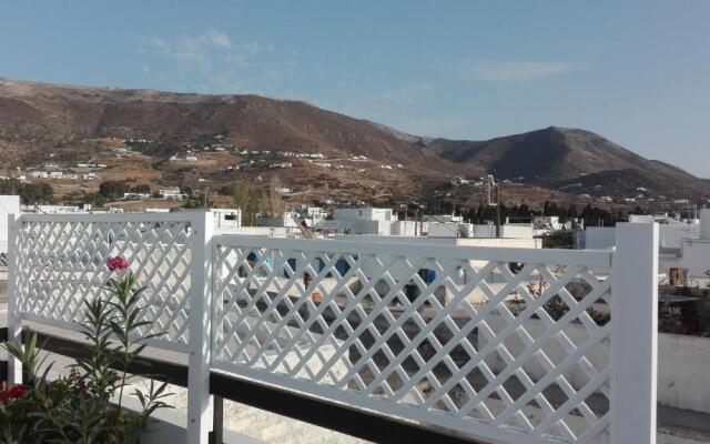 White cycladic town house with sea vew